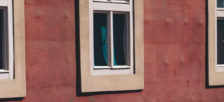 千葉の厳しい気候から住まいを守る屋根リフォームの重要性と安全長寿の秘訣