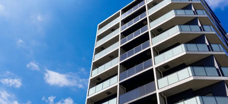 埼玉県の住まいを守る外壁塗装気候と環境に合わせた賢いメンテナンス術